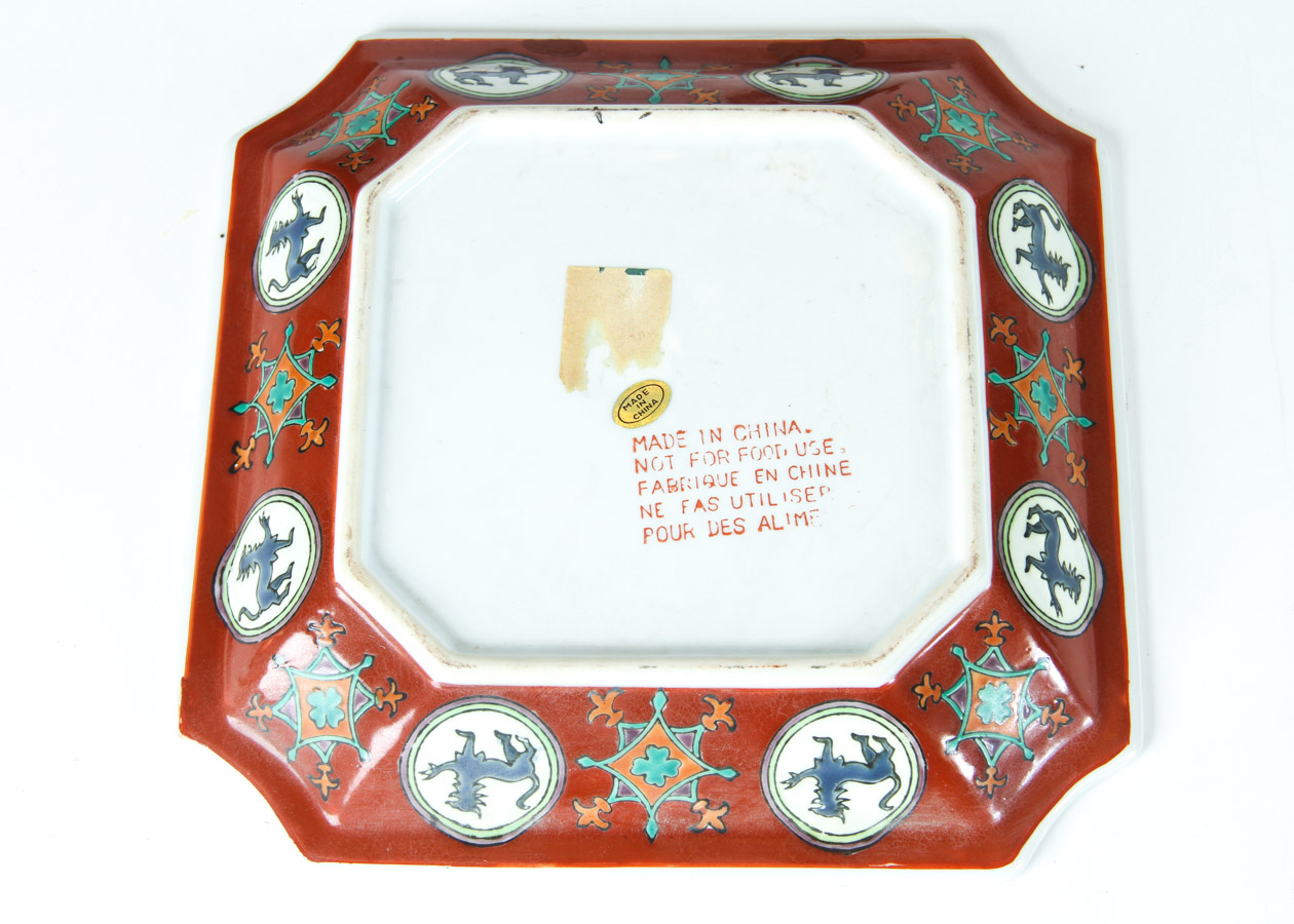 Pair of Chinese Decorative Ceramic Plates