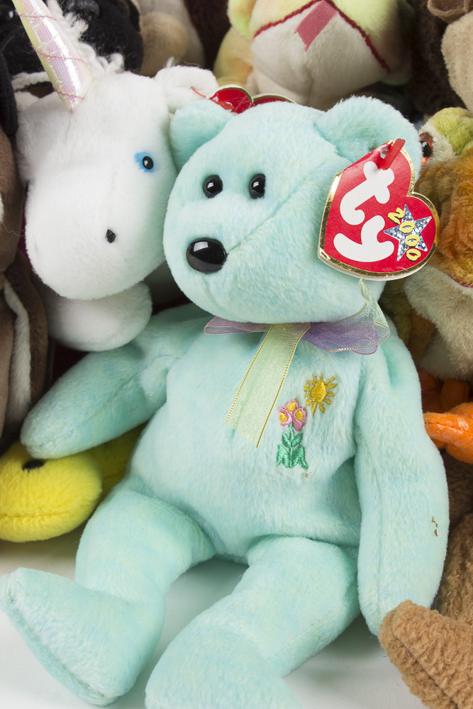 Assortment of Beanie Babies Including Mystic The Unicorn