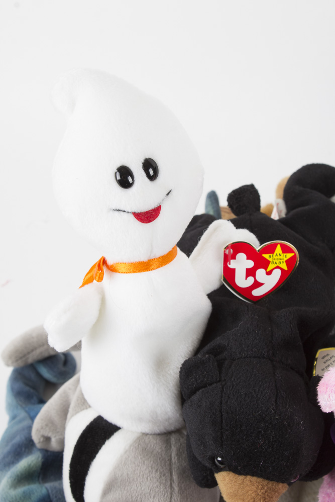 Assortment of Beanie Babies Including Mystic The Unicorn