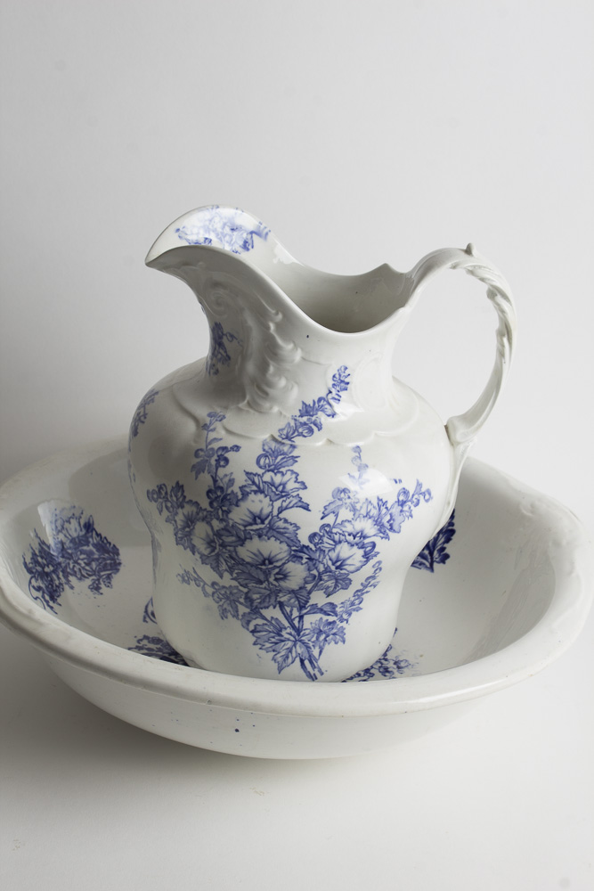 Alba China Washing Pitcher and Bowl