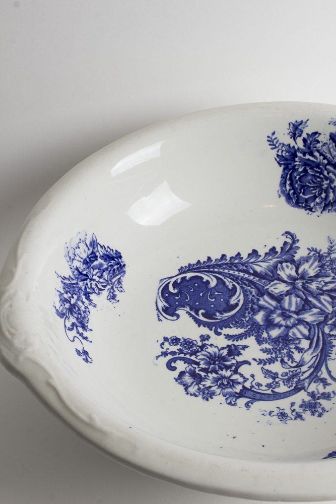 Alba China Washing Pitcher and Bowl