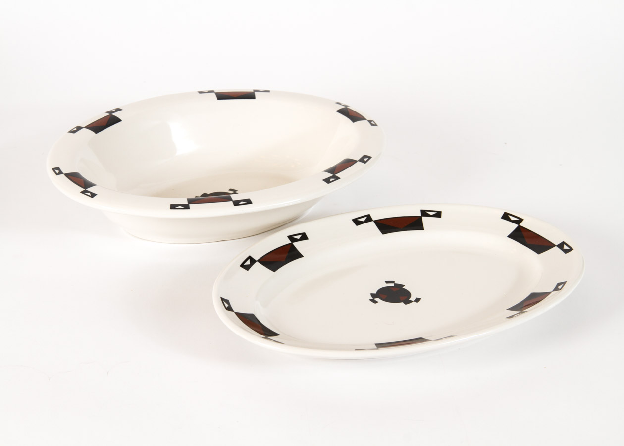 The Ahwahnee Hotel Ceramic Dinnerware Set