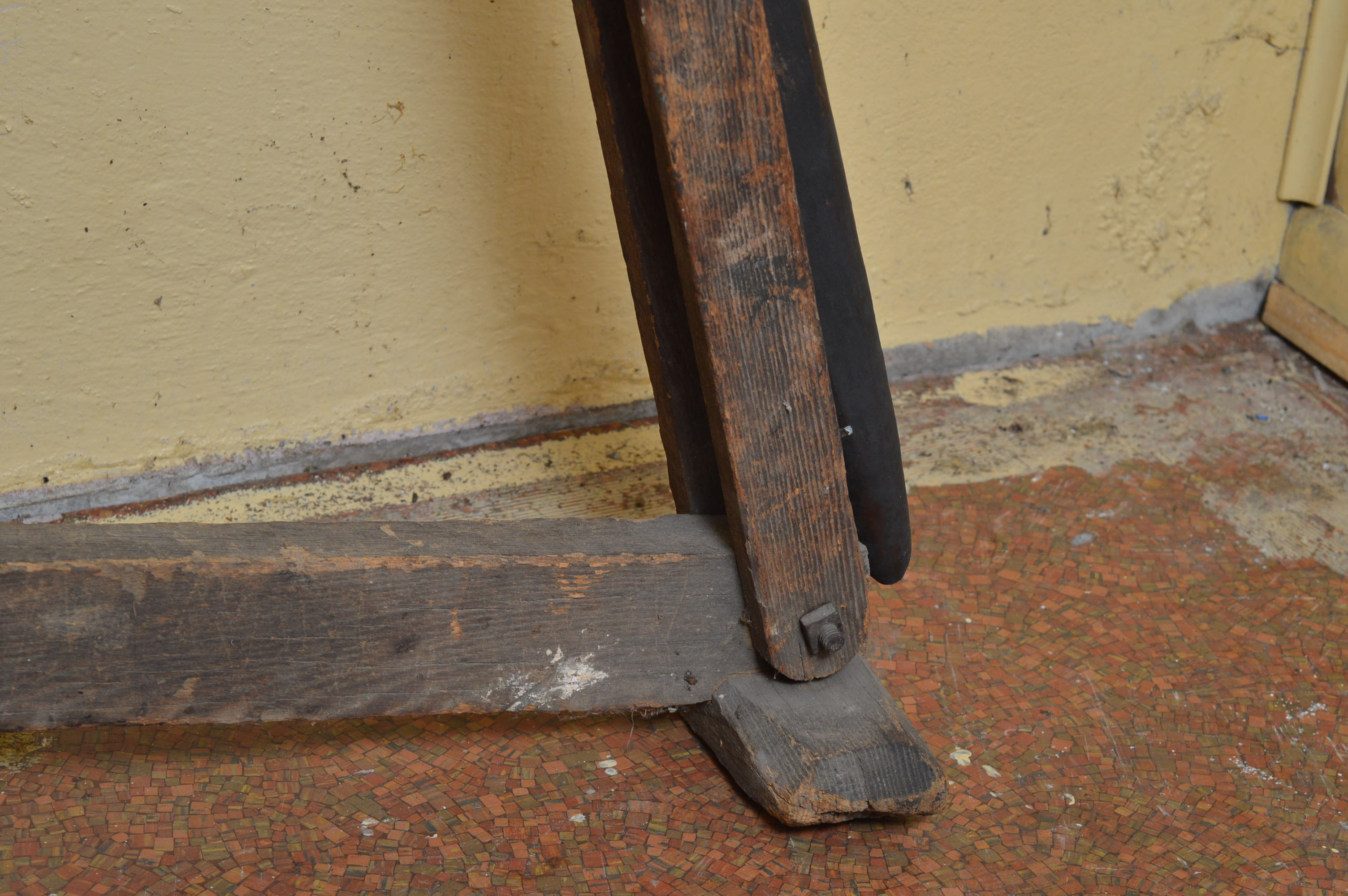 Antique Wooden Wagon Jack