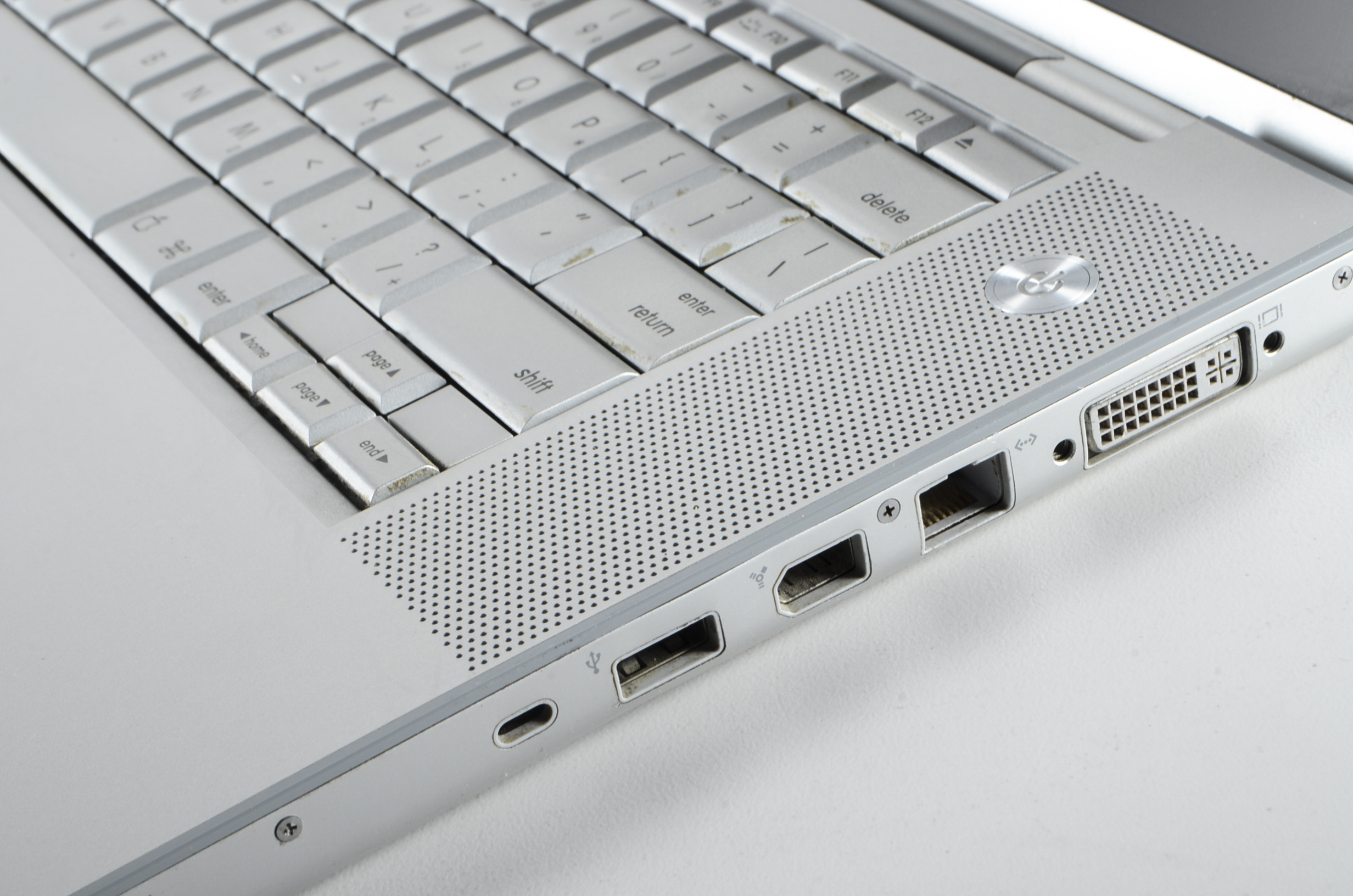 15" MacBook Pro Laptop