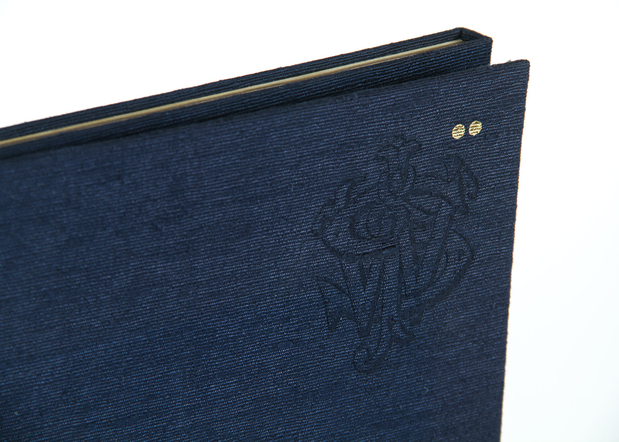 Collector's "The Blue Label Book - Johnnie Walker Blue Label"