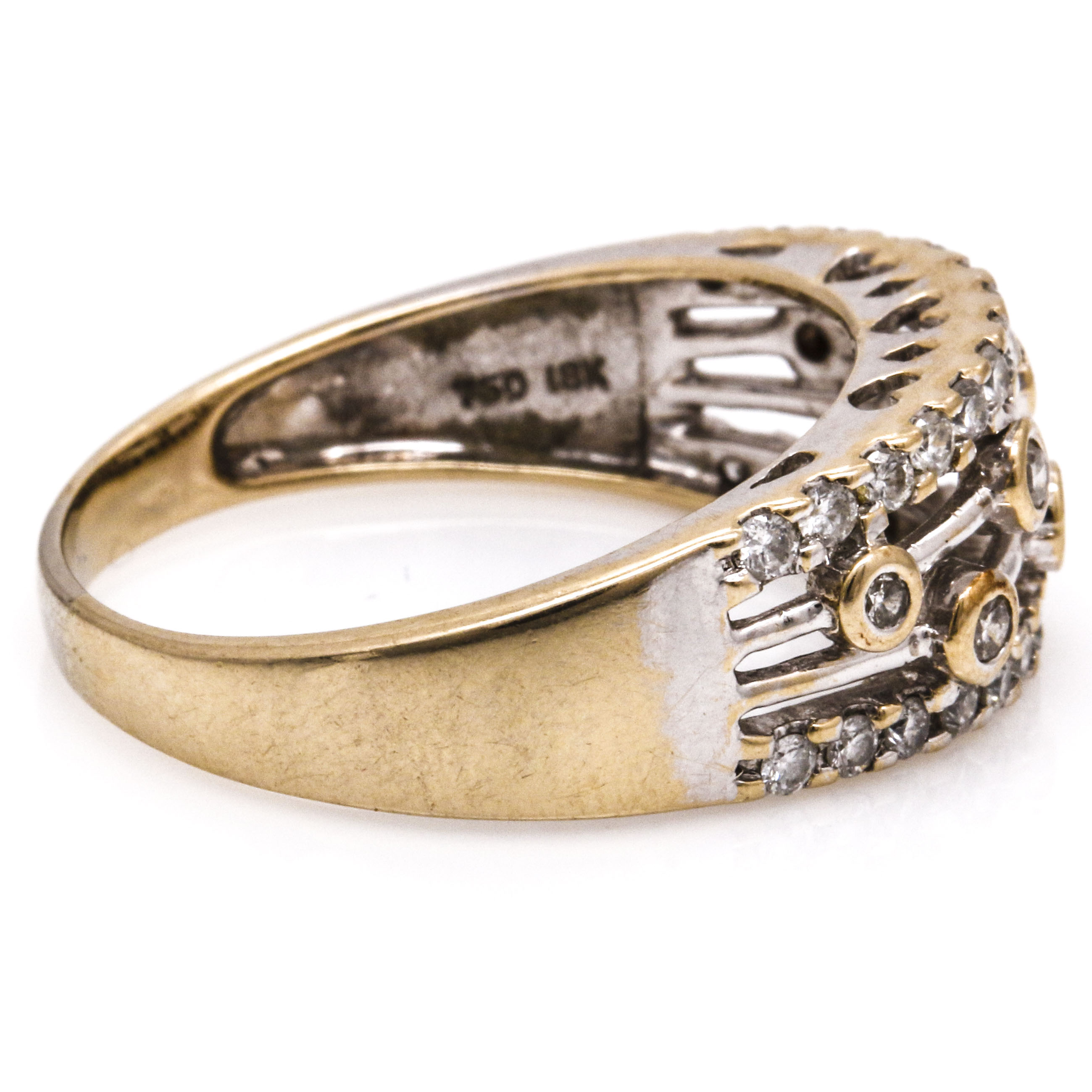 18K White Gold Diamond Ring