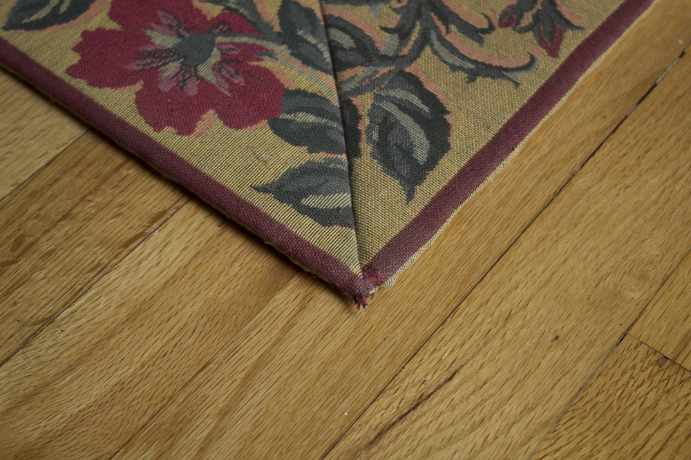 Area Rug With Embroiderd Floral Border
