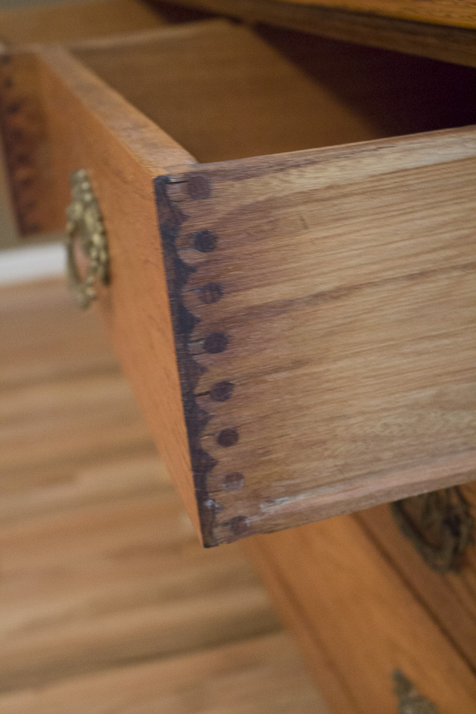 Antique Oak Chest of Drawers With Mirror