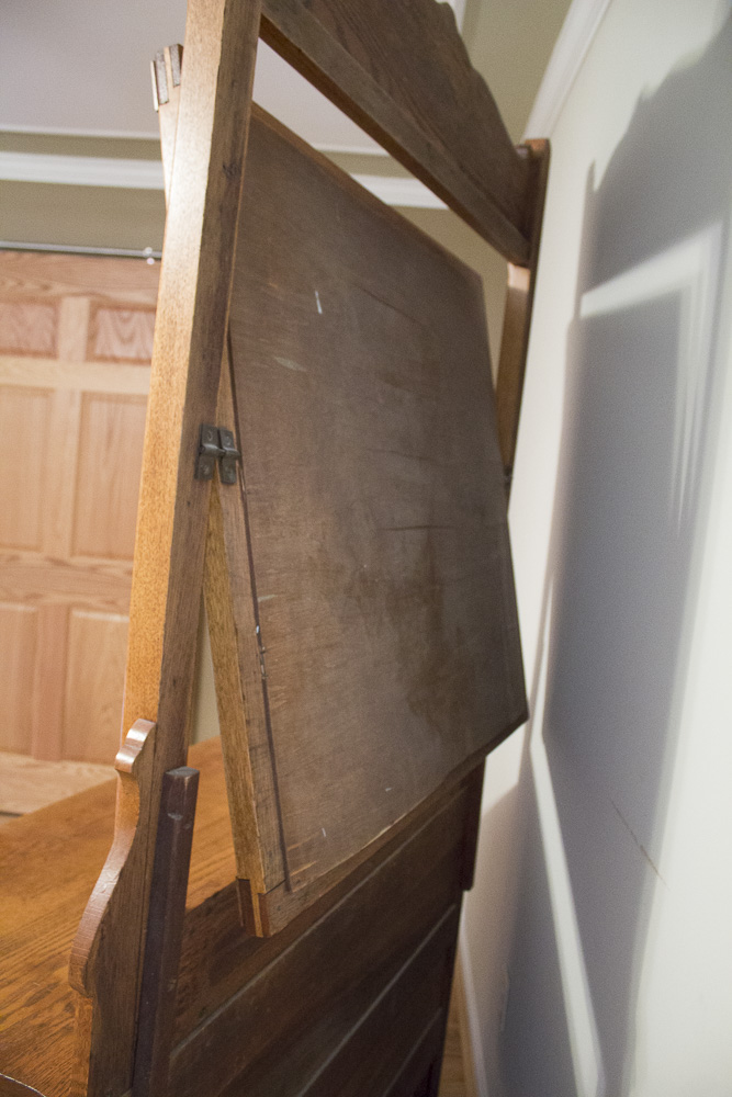 Antique Oak Chest of Drawers With Mirror