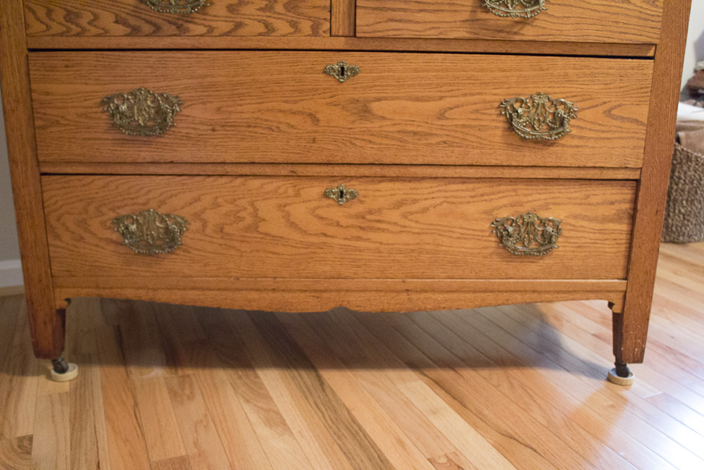 Antique Oak Chest of Drawers With Mirror