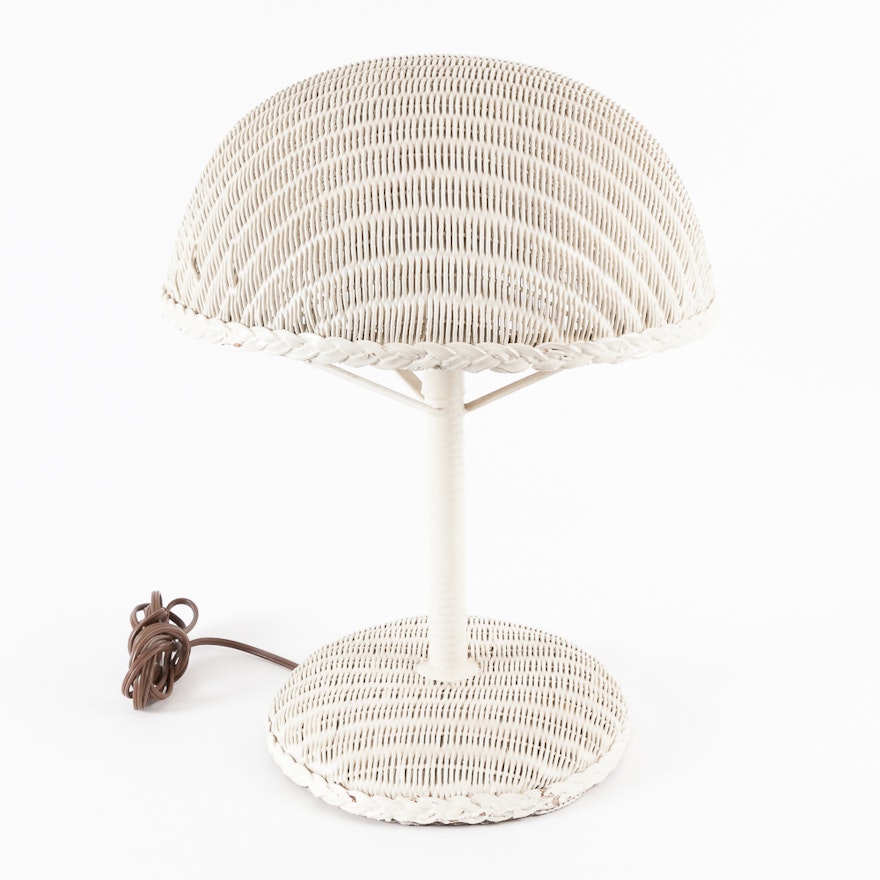 Vintage Lloyd Flanders White Wicker Table Lamp