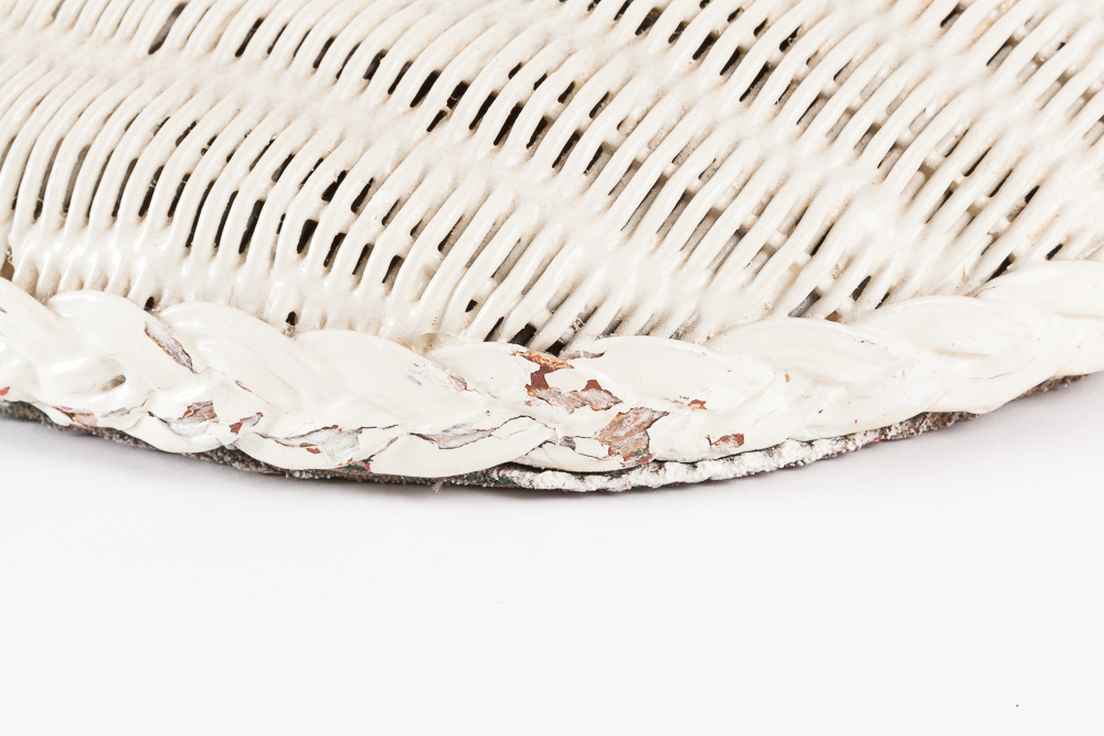 Vintage Lloyd Flanders White Wicker Table Lamp