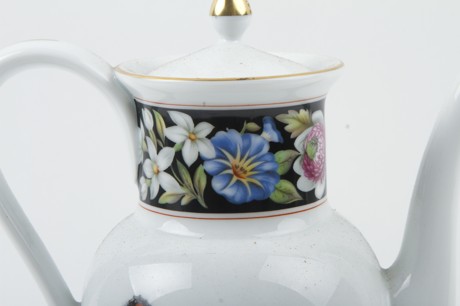 Mottahedeh Portugal Porcelain Teapot