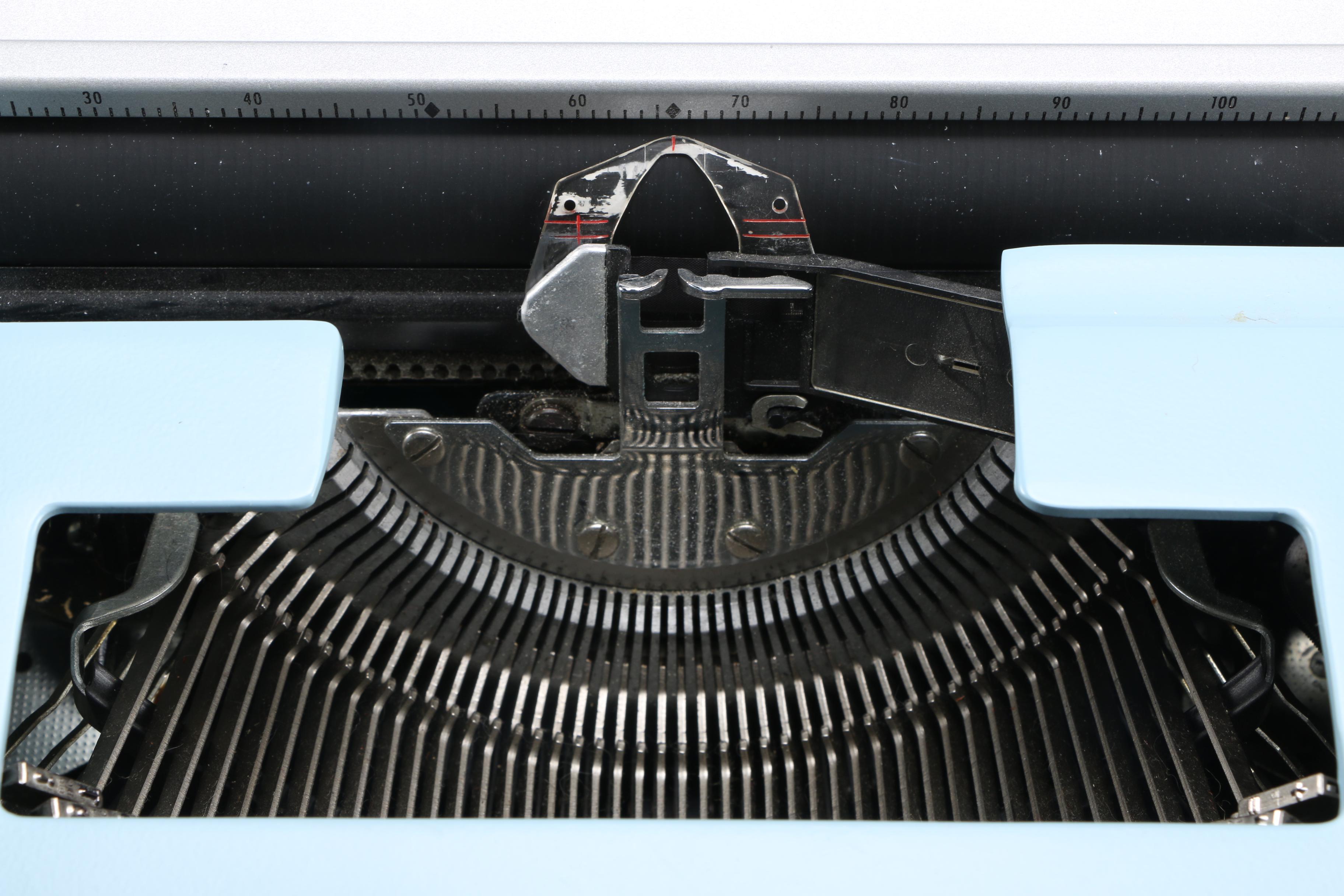 Coronamatic "Coronet Super 12" Typewriter