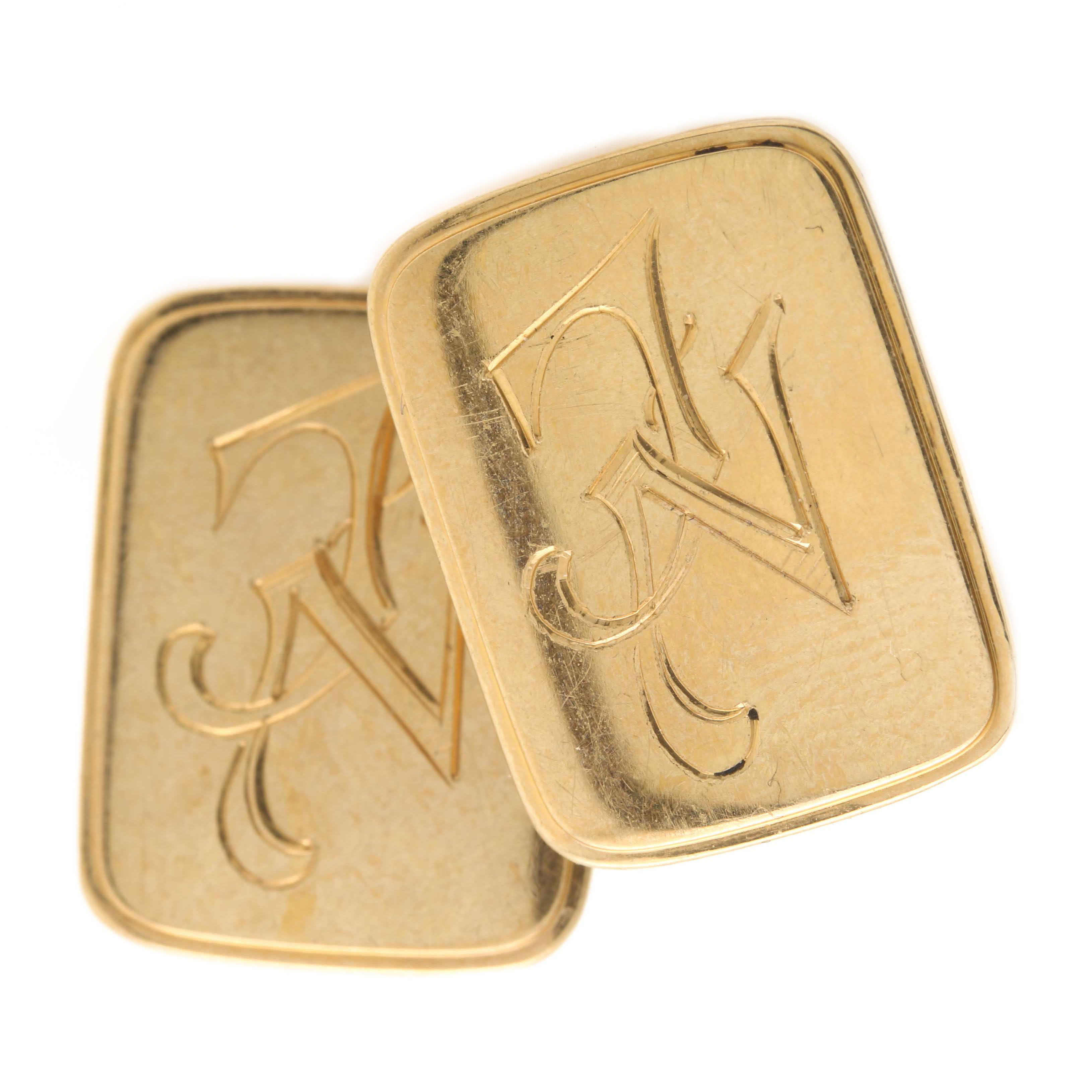 Vintage Swedish 18K Yellow Gold Engraved Cufflinks by K & E Carlson Company