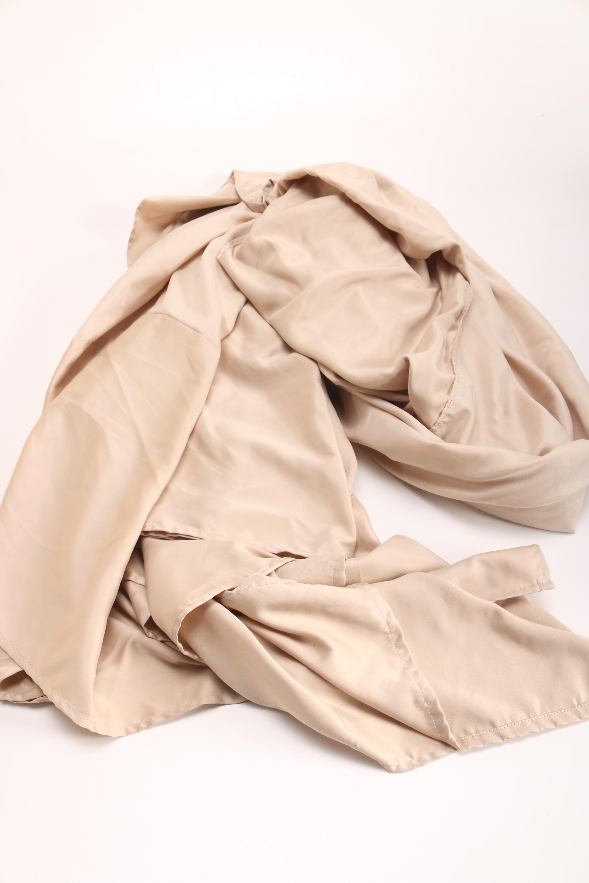 Queen Coverlet And Bedding