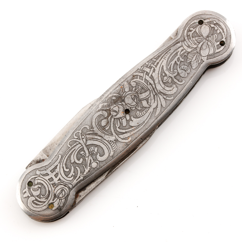 Group of 5 Various Pocket Knives Including a Remington Three Blade