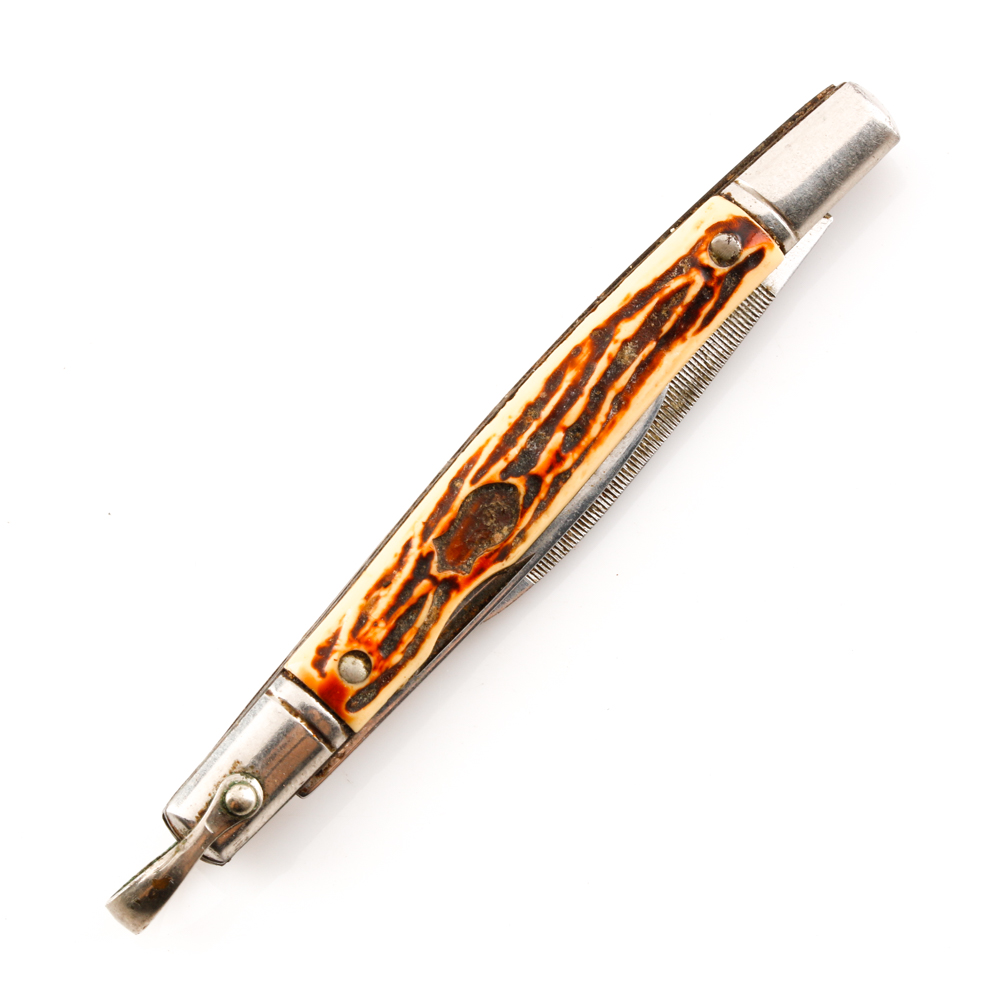 Group of 5 Various Pocket Knives Including a Remington Three Blade