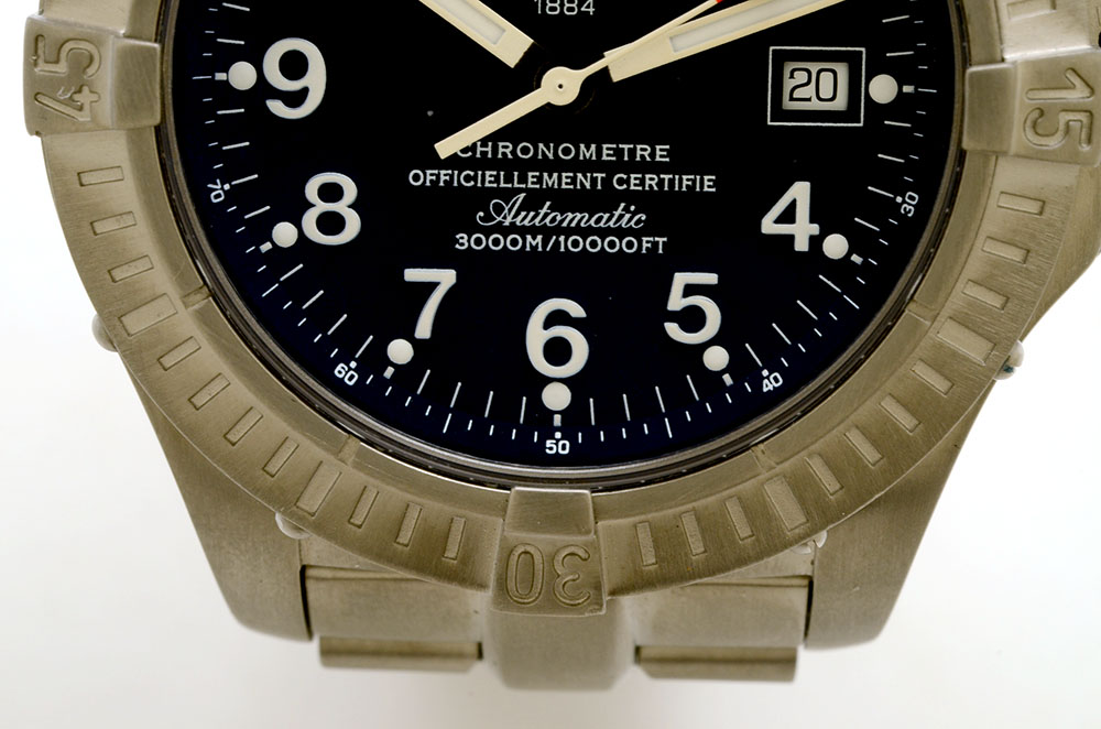 Men's Breitling Avenger Seawolf Titanium Diver 3,000m/10,000ft