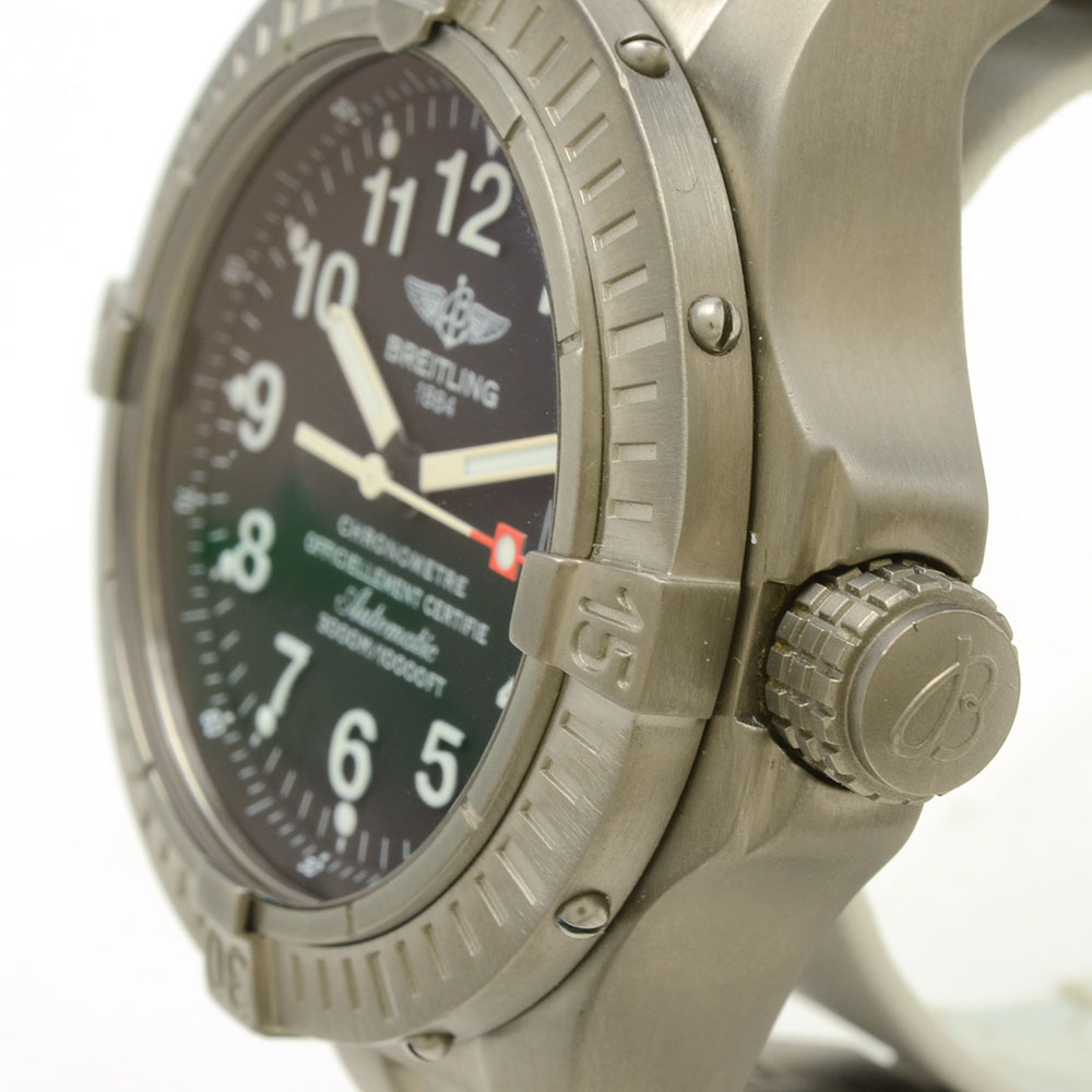 Men's Breitling Avenger Seawolf Titanium Diver 3,000m/10,000ft