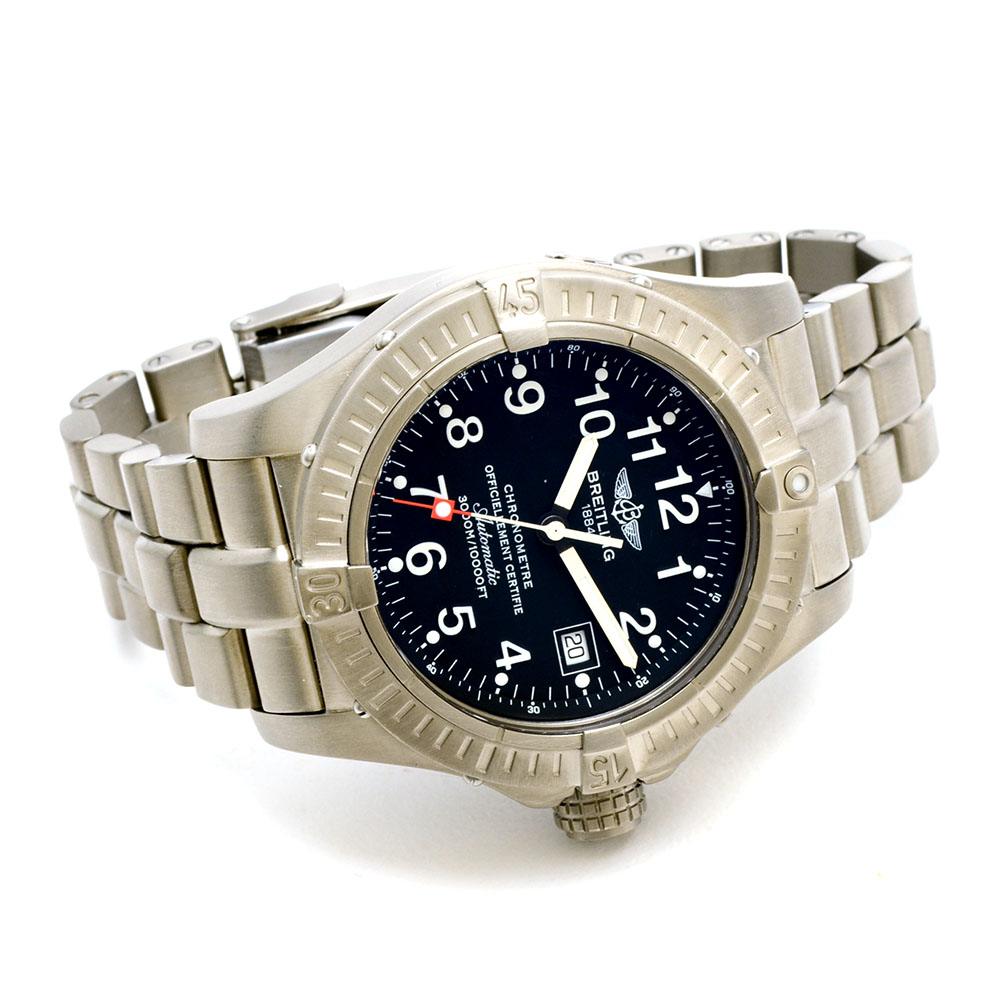 Men's Breitling Avenger Seawolf Titanium Diver 3,000m/10,000ft