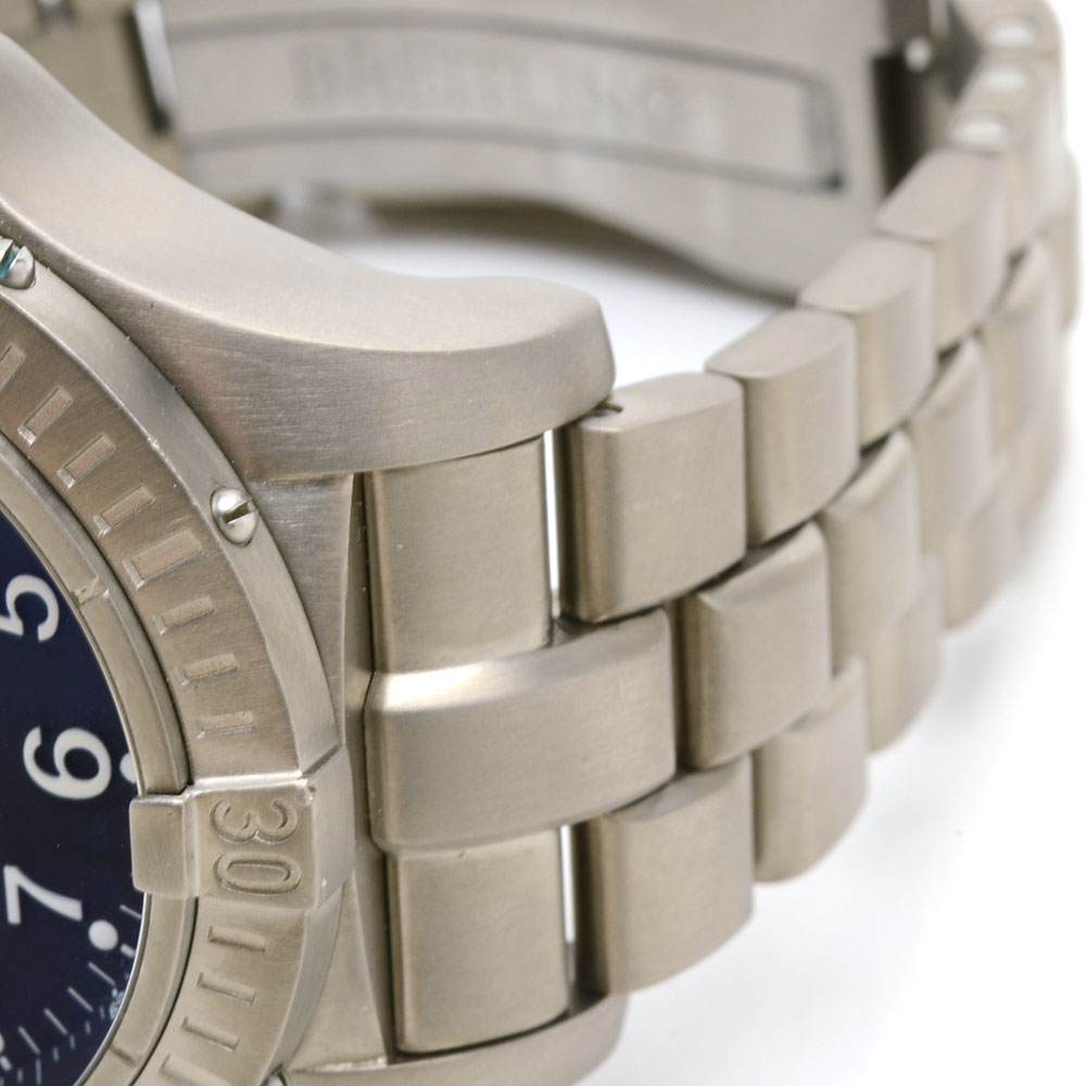 Men's Breitling Avenger Seawolf Titanium Diver 3,000m/10,000ft