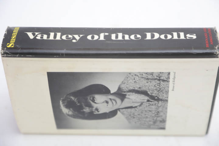 Jacqueline Susann "Valley of the Dolls"