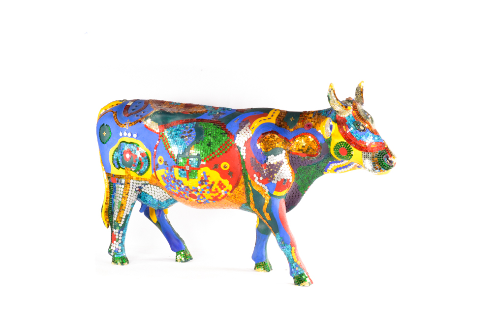 Life Sized Chicago 1999 "Cows on Parade"  named "Sacred Cow"
