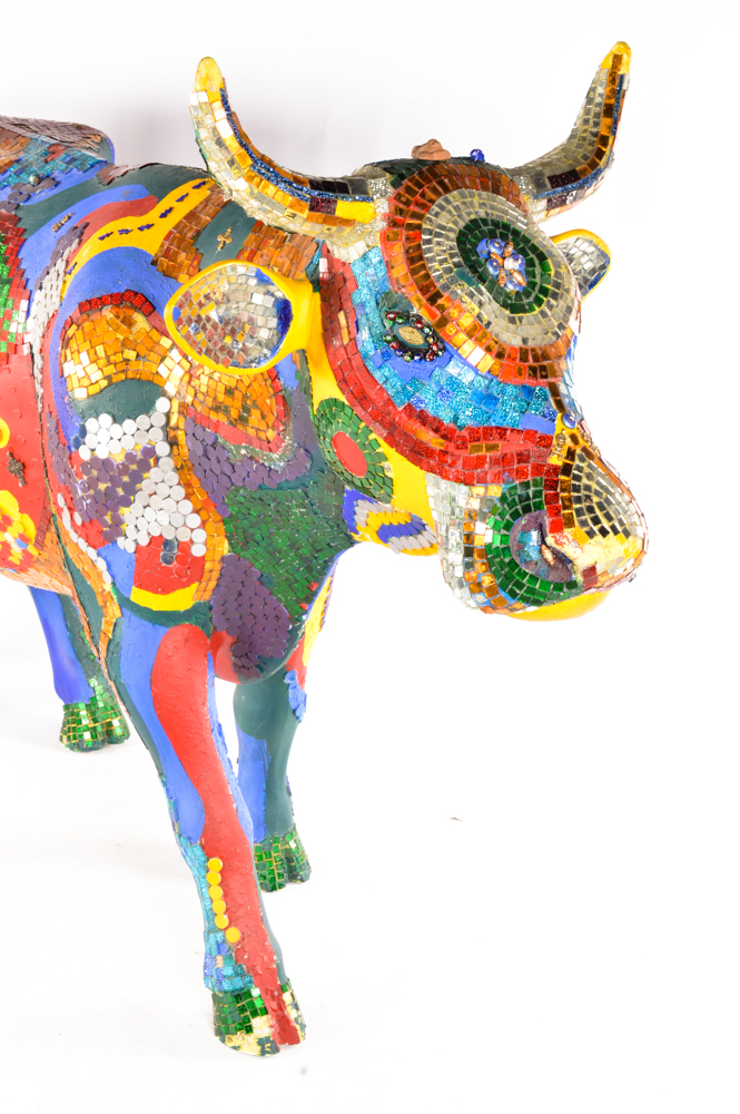 Life Sized Chicago 1999 "Cows on Parade"  named "Sacred Cow"