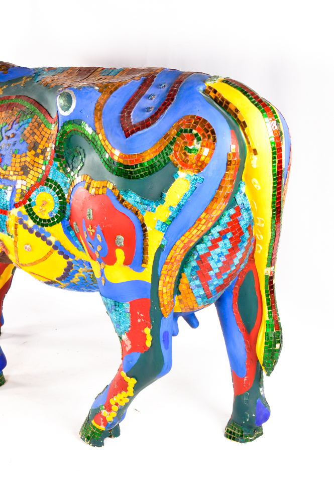 Life Sized Chicago 1999 "Cows on Parade"  named "Sacred Cow"