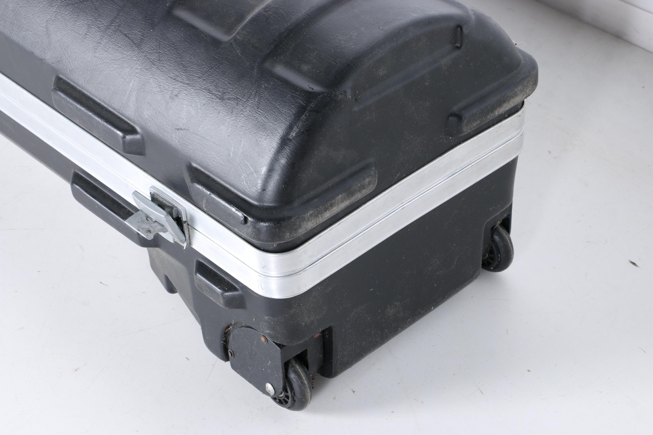 Golf Clubs and Case With Bushnell Binoculars