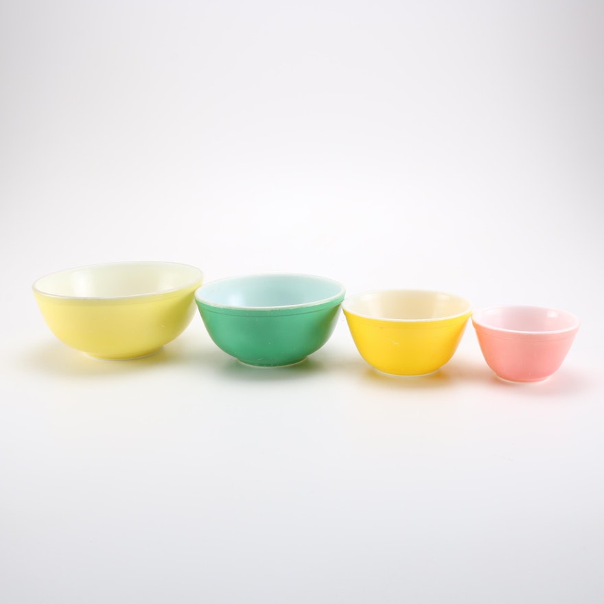 1940s–50s Pyrex Nesting Bowls