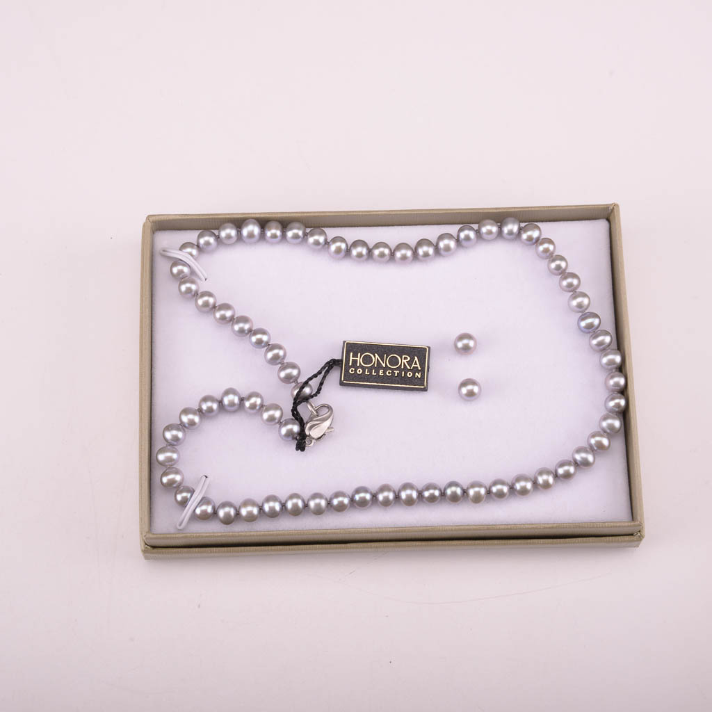 Collection of Purple and Silver Tone Fashion Jewelry