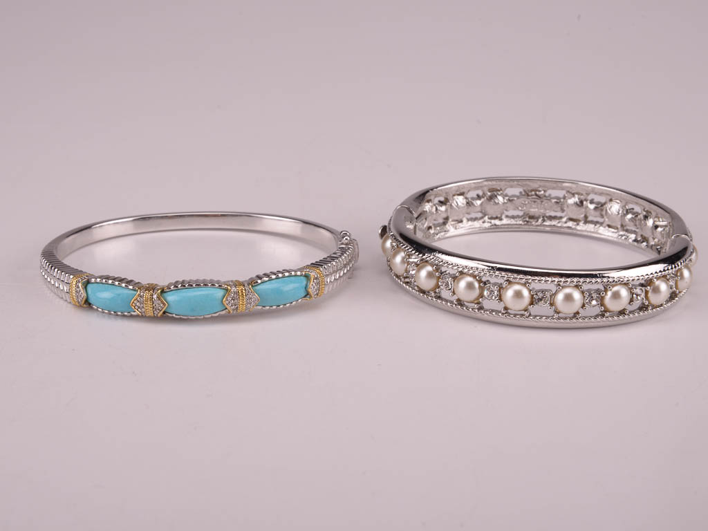 Assortment of Silver Tone Fashion Jewelry