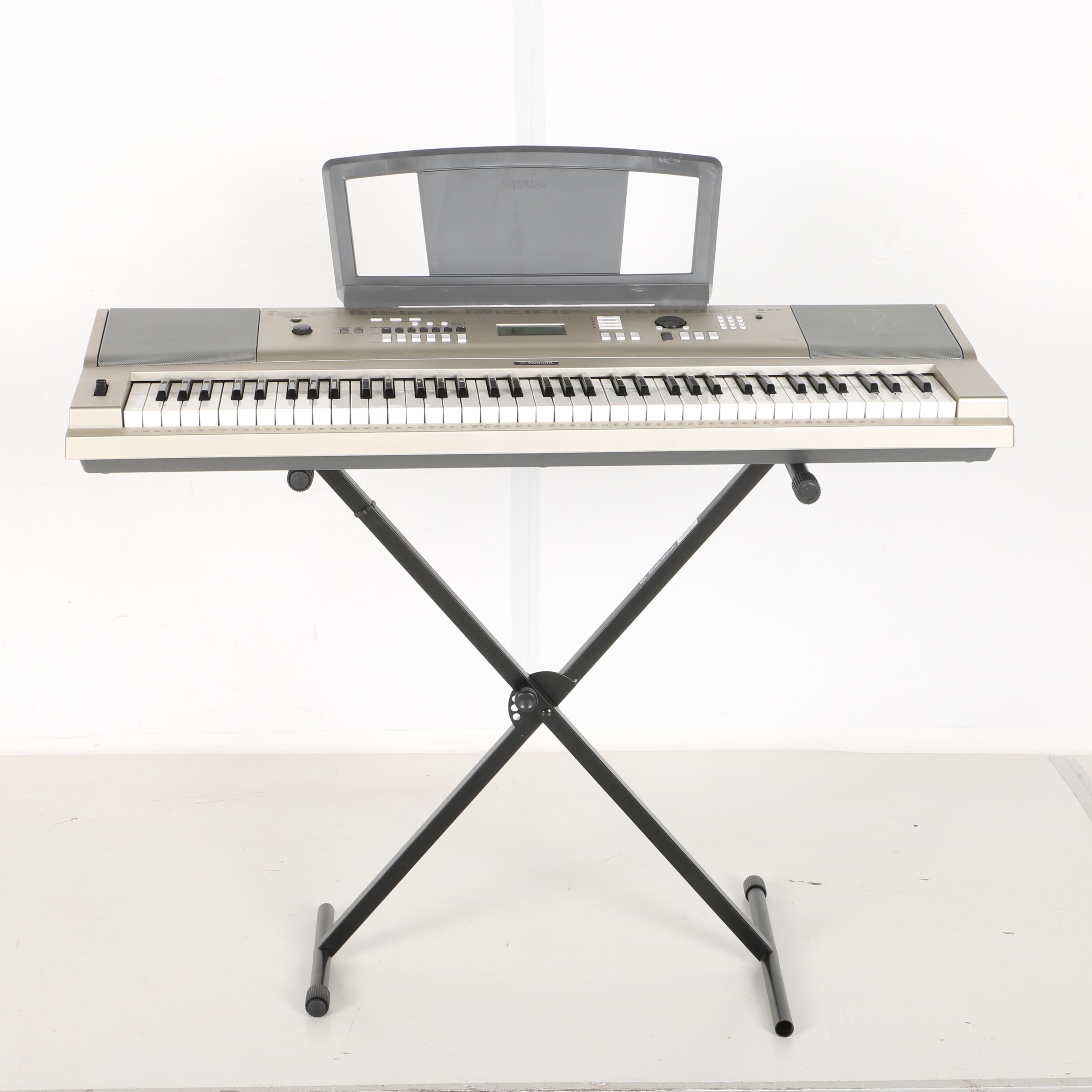 Yamaha Electronic Keyboard and Stand