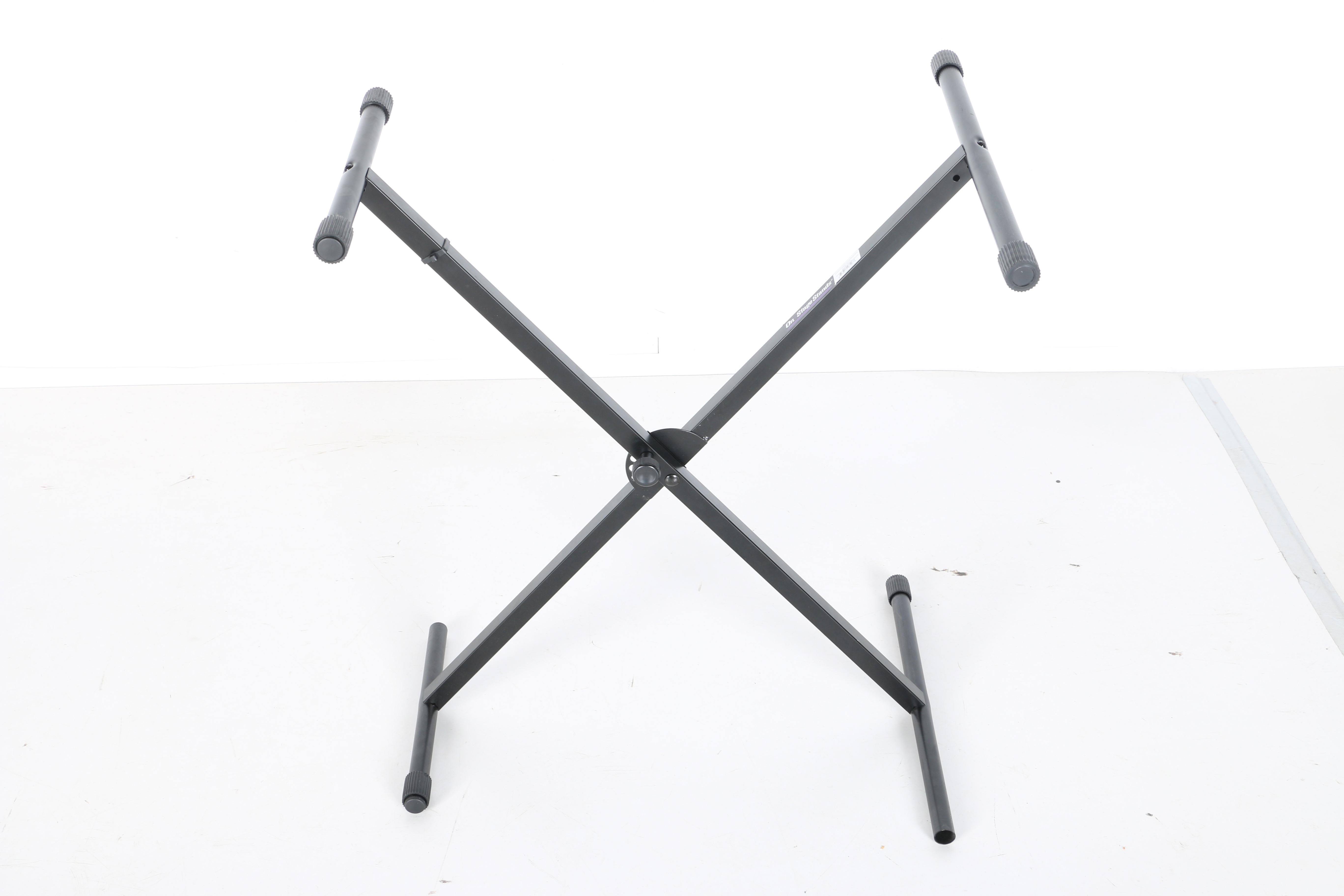 Yamaha Electronic Keyboard and Stand