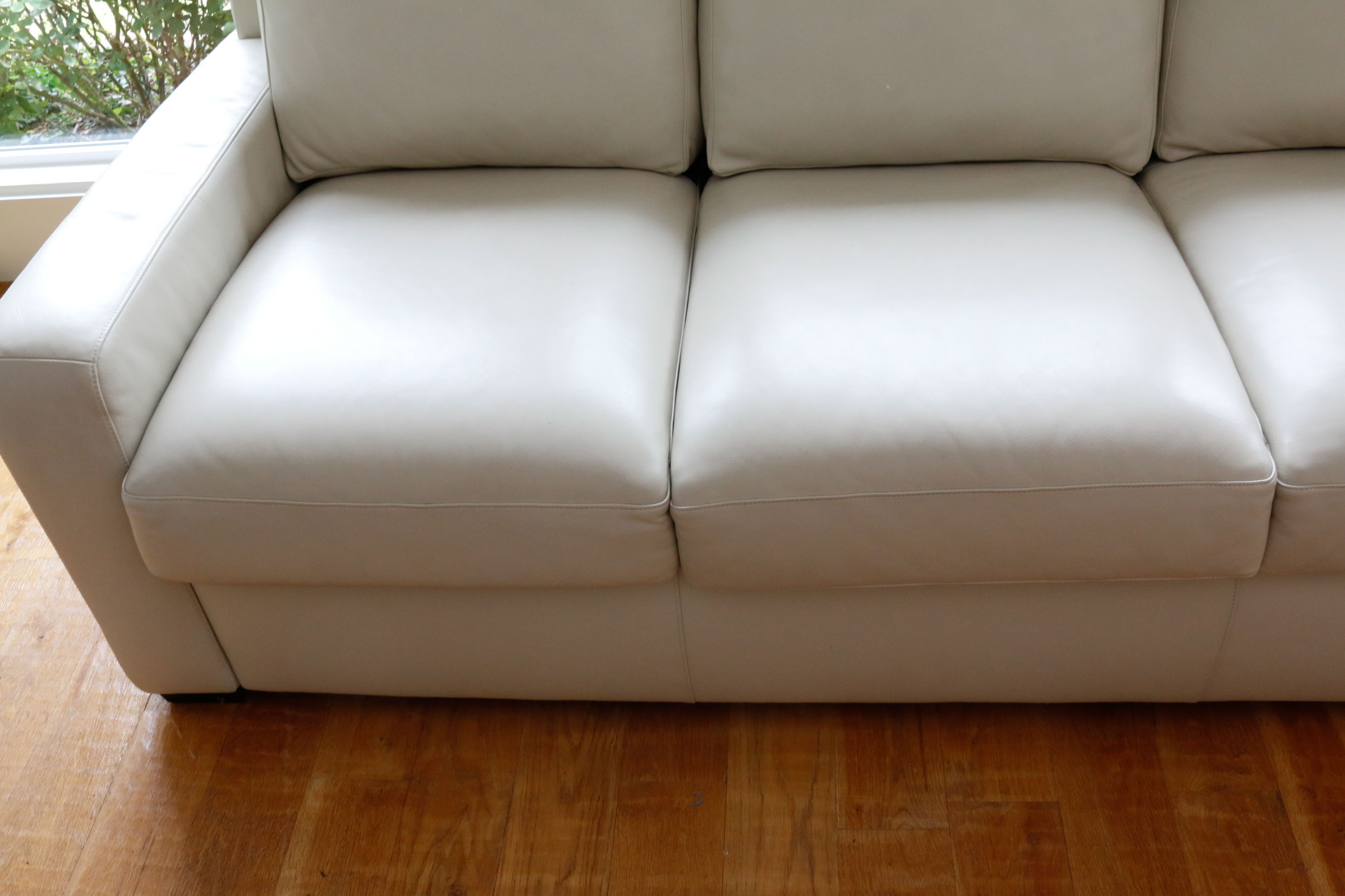 American Leather Pull Out Sofa Bed From Cantoni