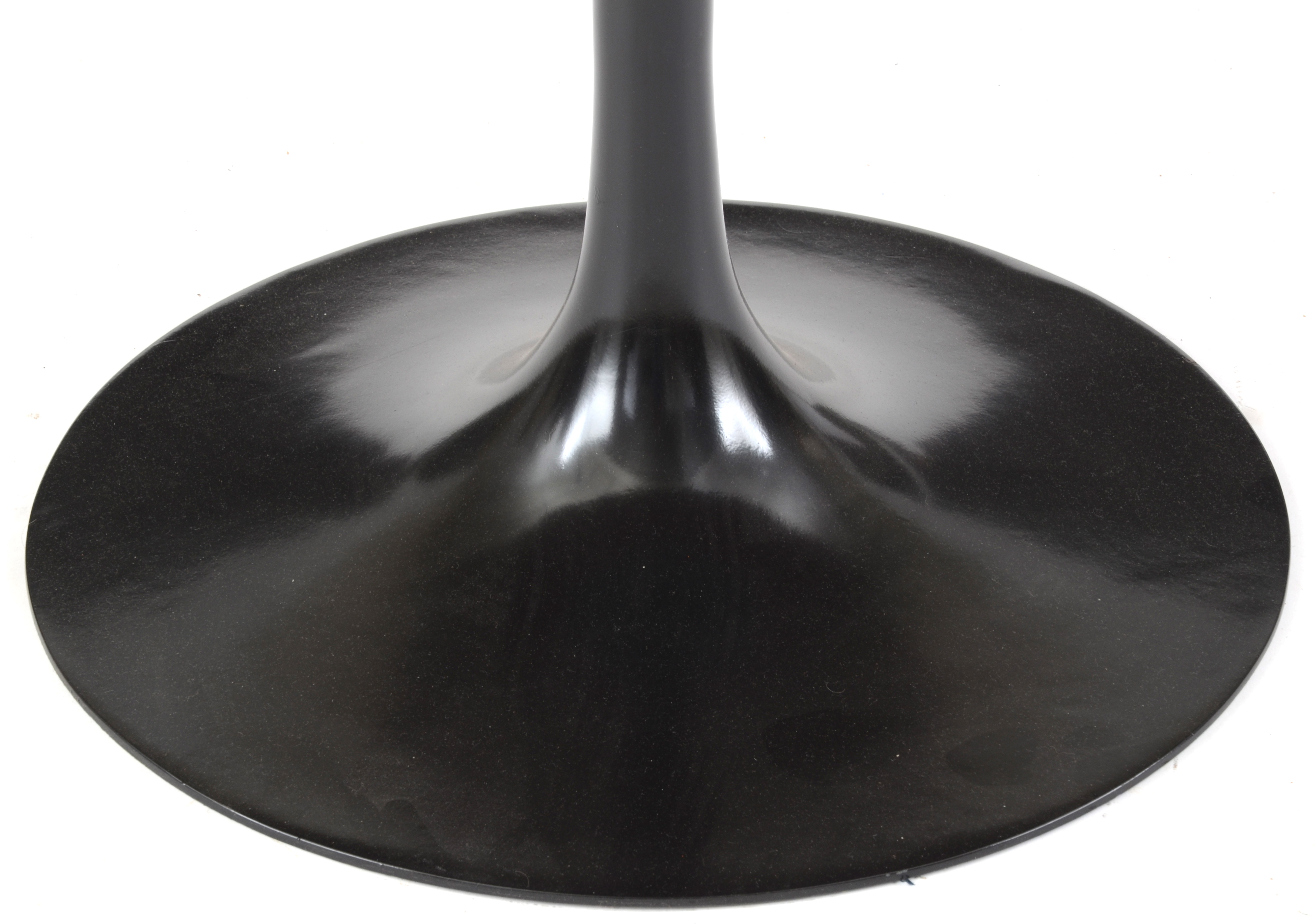 Mid Century Modern Circular Dining Table