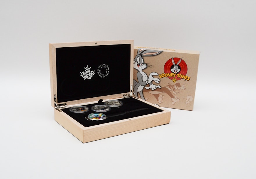 2015 Royal Canadian Mint 'Looney Tunes' Colorized Silver $20 Coins and Watch Set