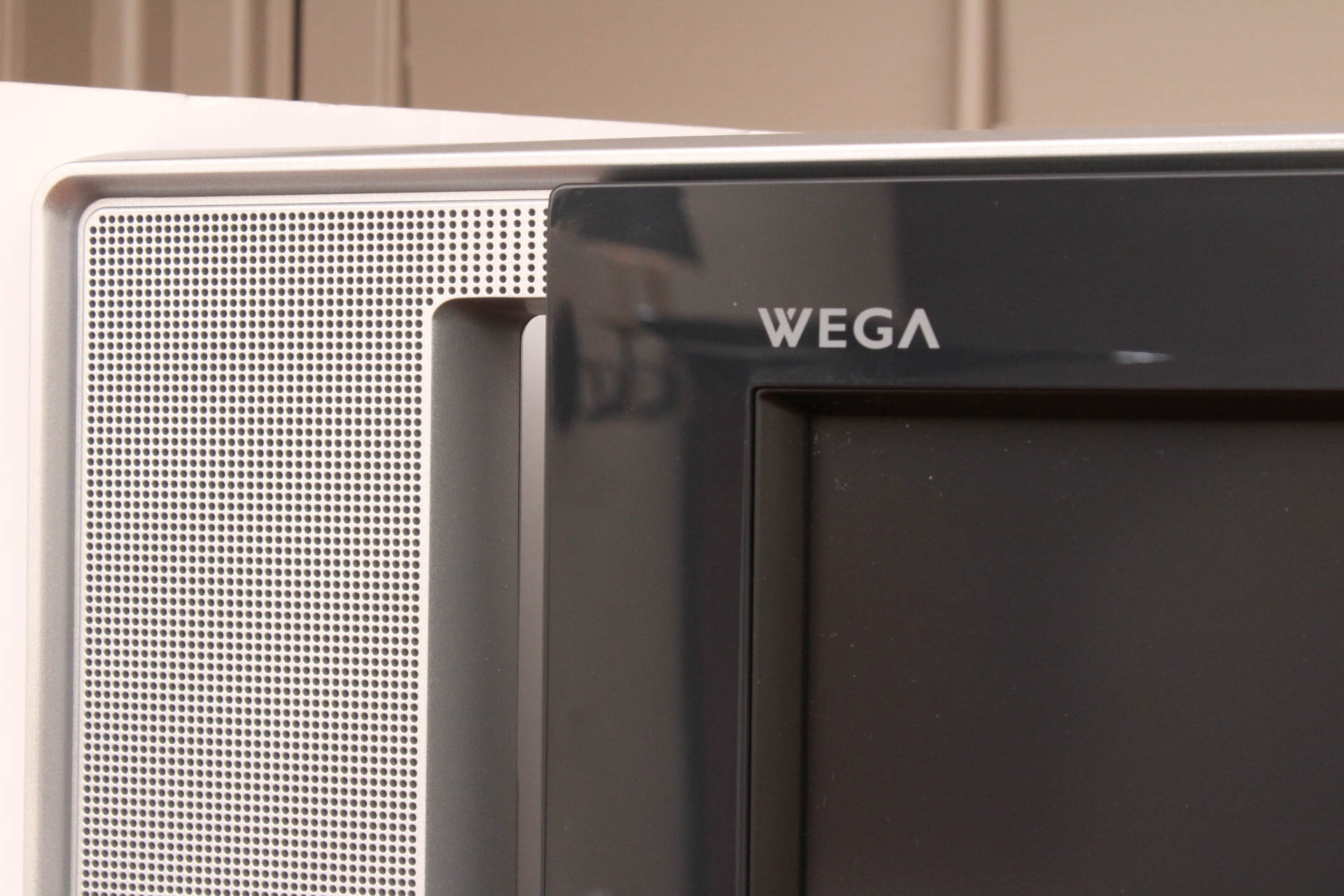 Sony Grand VEGA 60" Projection Television