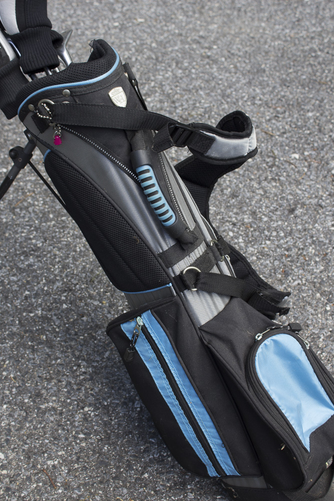 Set of Walter Hagen Golf Clubs With Bag