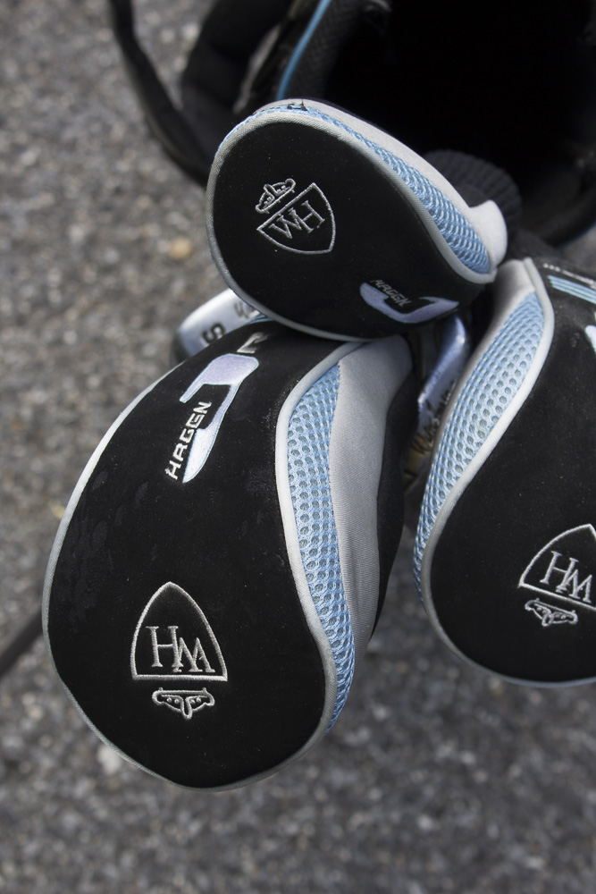 Set of Walter Hagen Golf Clubs With Bag