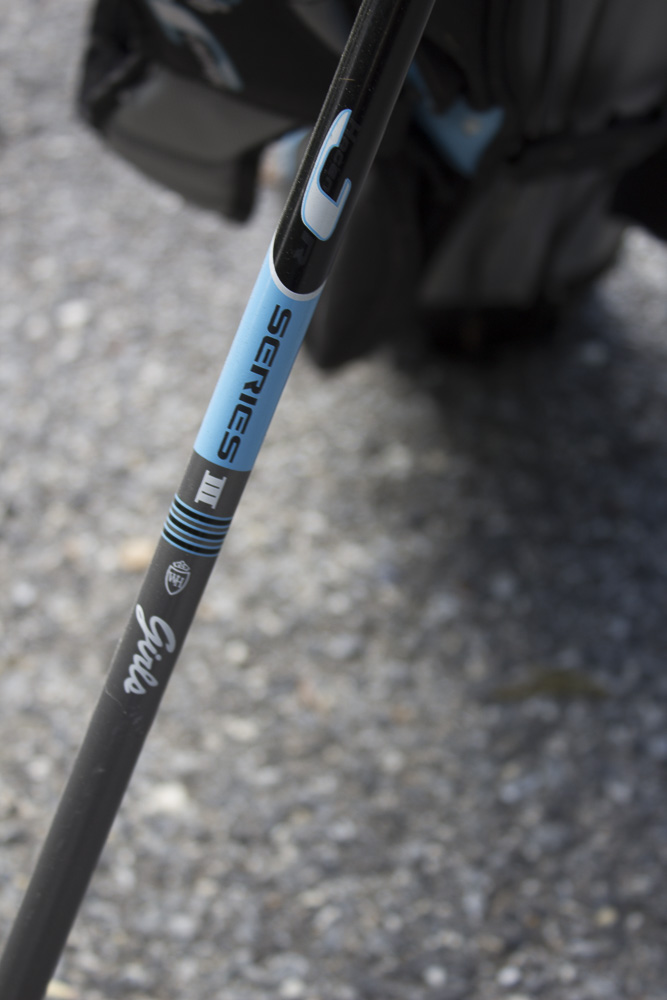 Set of Walter Hagen Golf Clubs With Bag