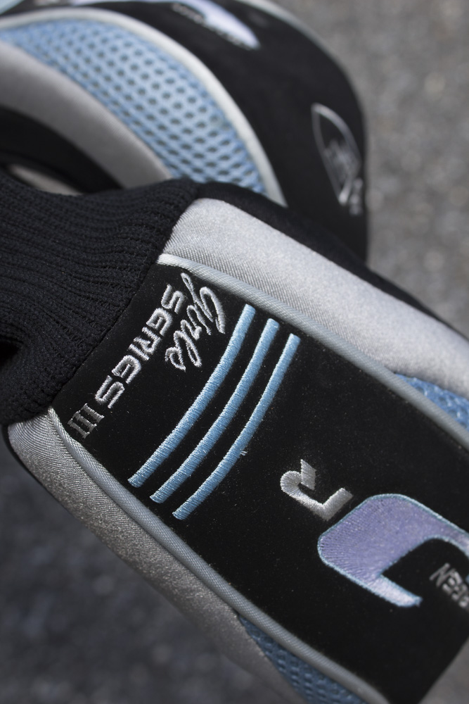 Set of Walter Hagen Golf Clubs With Bag