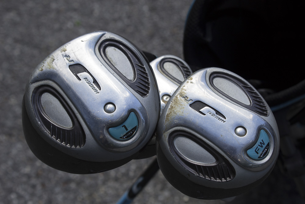 Set of Walter Hagen Golf Clubs With Bag