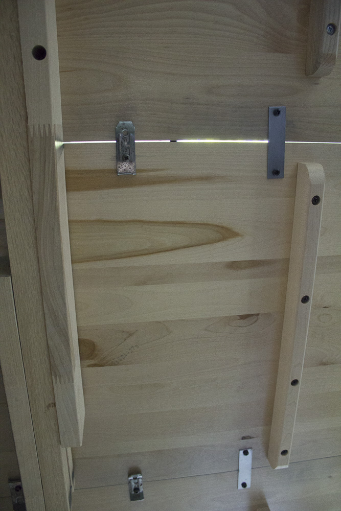 Canadel Farmhouse Style Dining Table with Benches and Chairs