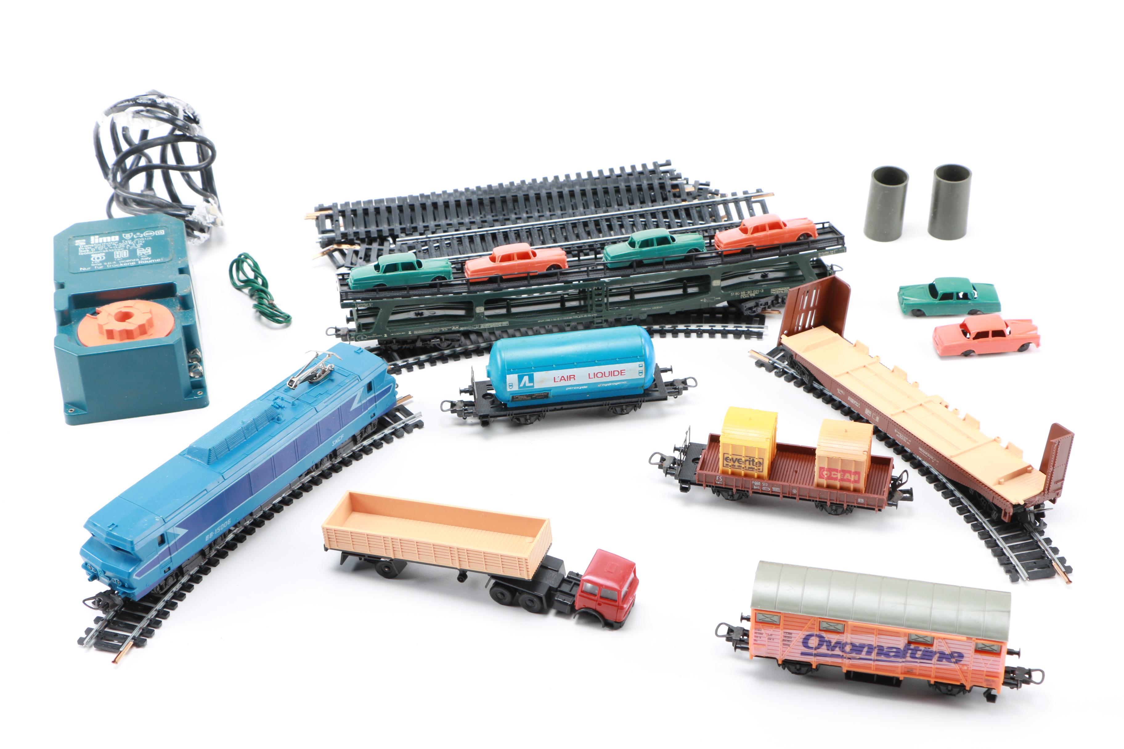 Vintage Lima Train Set and Accessories