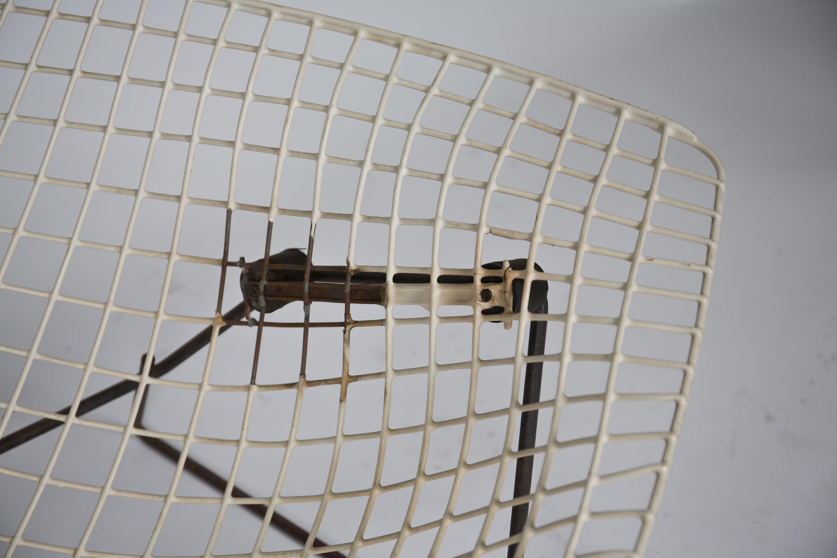 Mid Century Modern "Bird" Wire Chair Frame by Harry Bertoia