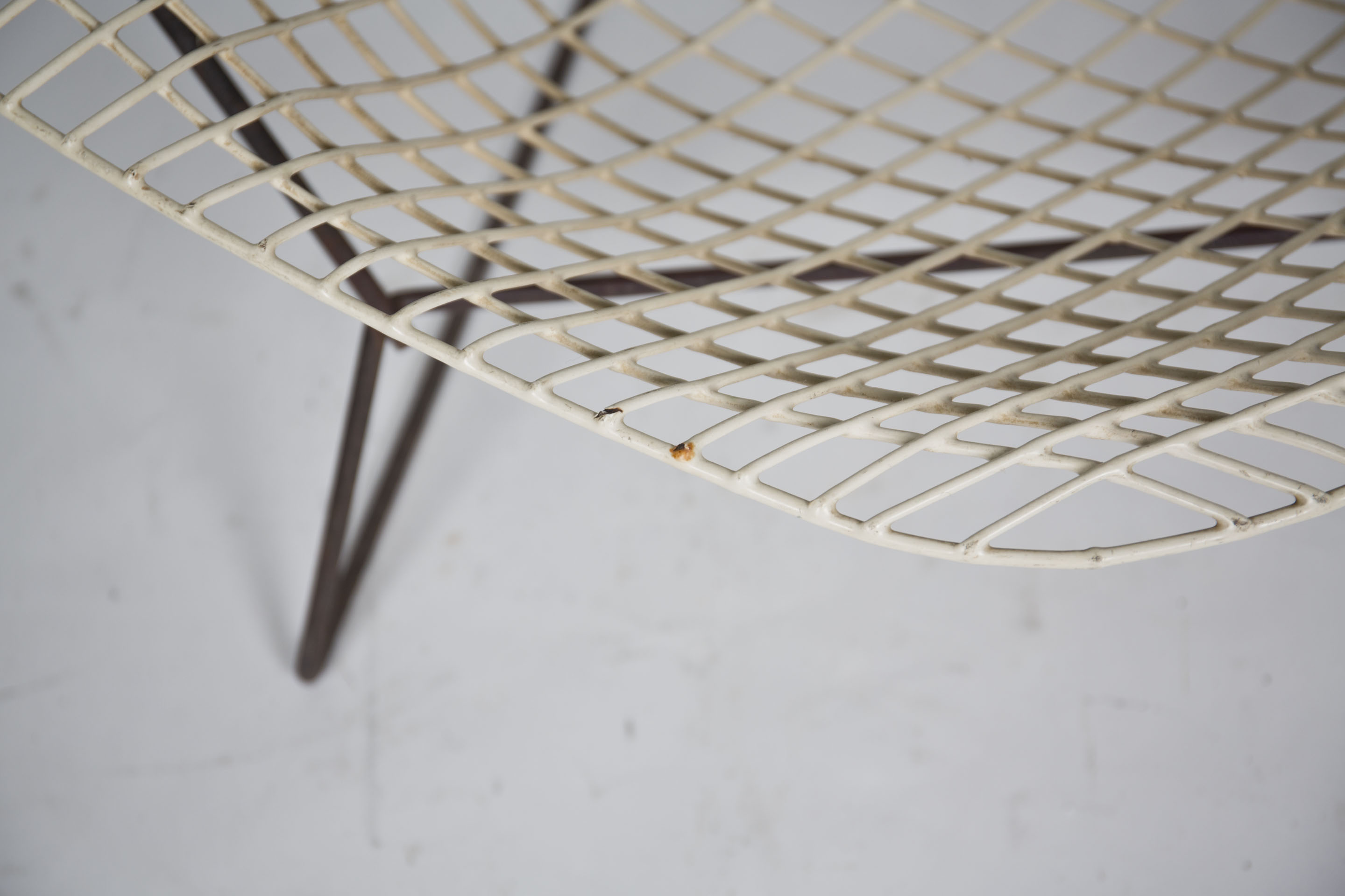 Mid Century Modern "Bird" Wire Chair Frame by Harry Bertoia