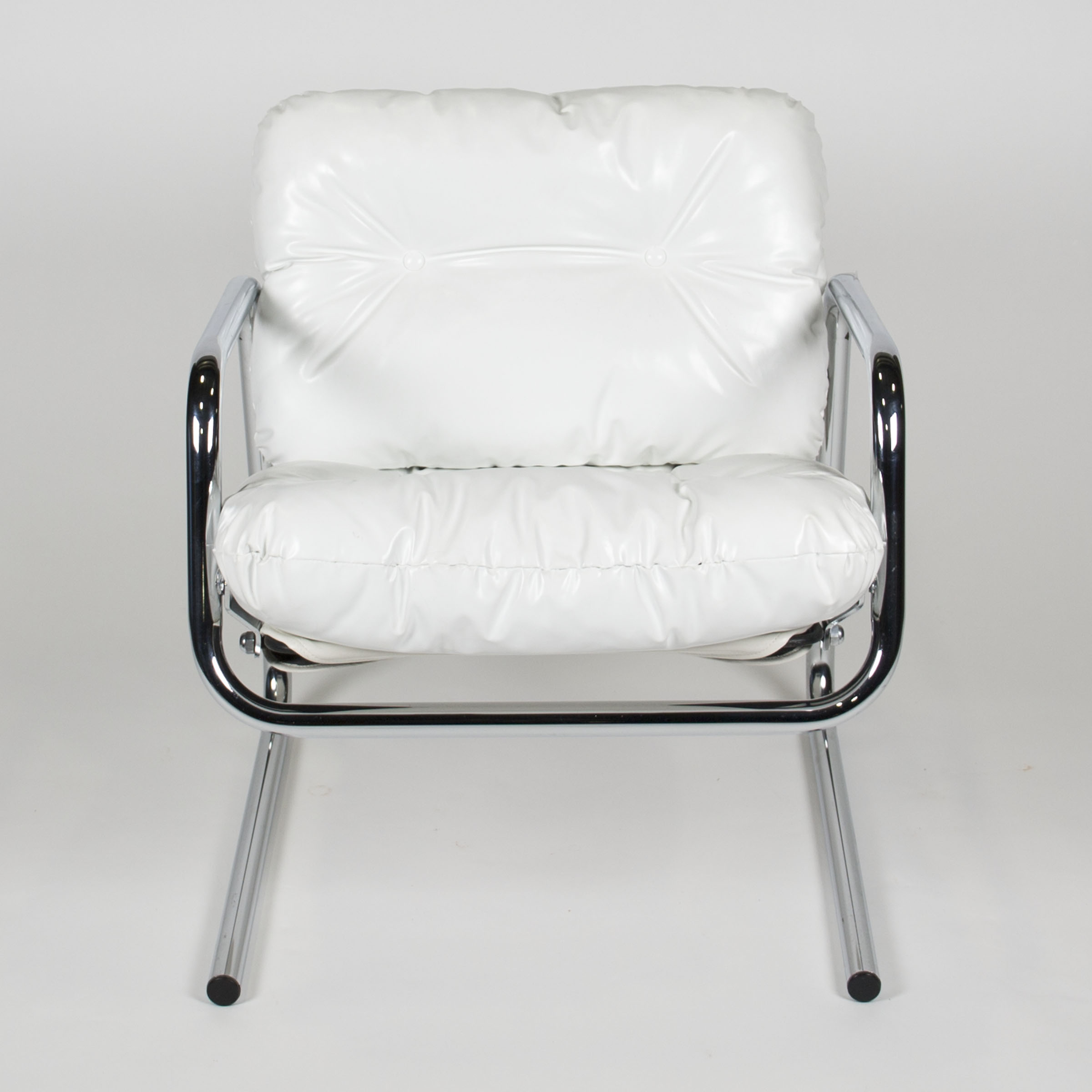 Mid Century Modern White Vinyl Lounge Chair